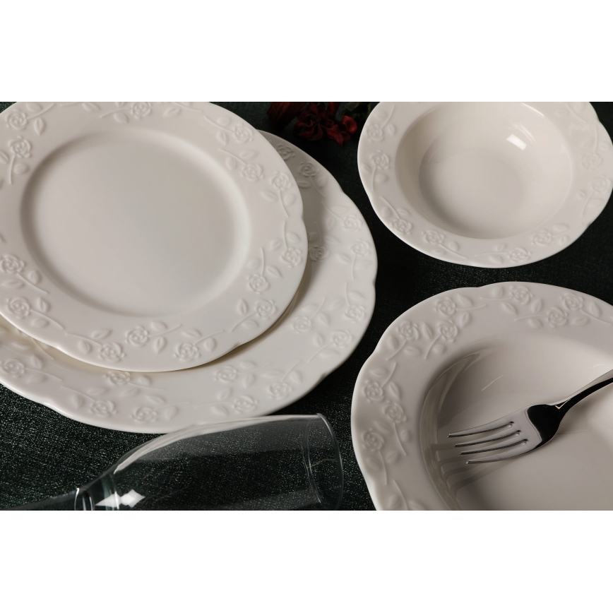 24-delig servies van crèmekleurig porselein