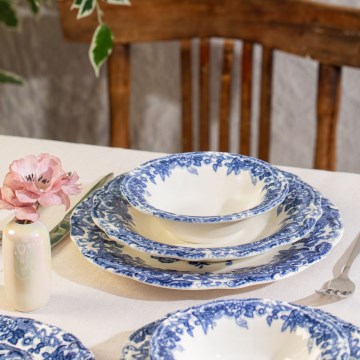 24-delige serviesset van porselein, wit/blauw