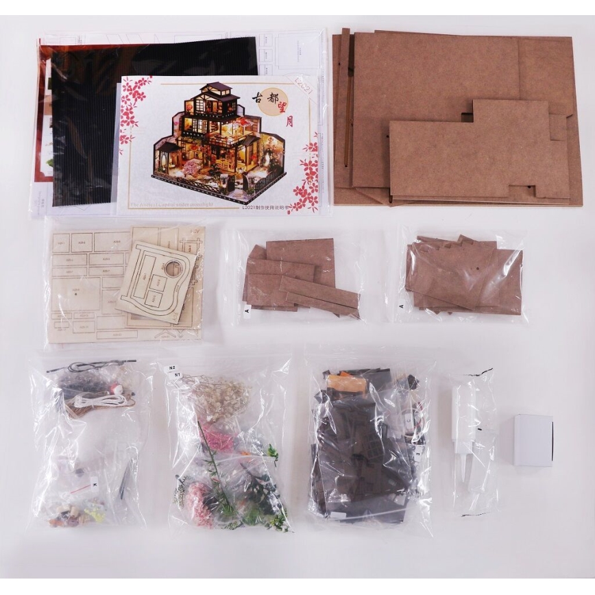 2Kids Toys - Miniatuur van een huis Luxe sakuravilla 2xAAA