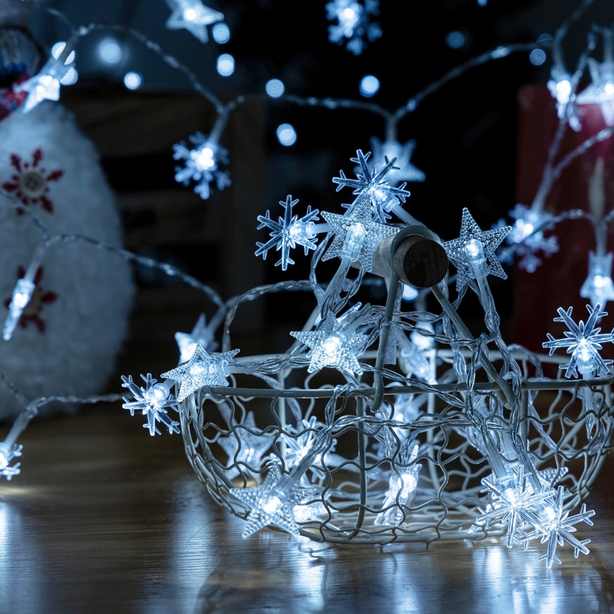 Aigostar - LED buiten kerstsnoer 25xLED/8 functies 3xAA 2,5 m IP44 koud wit