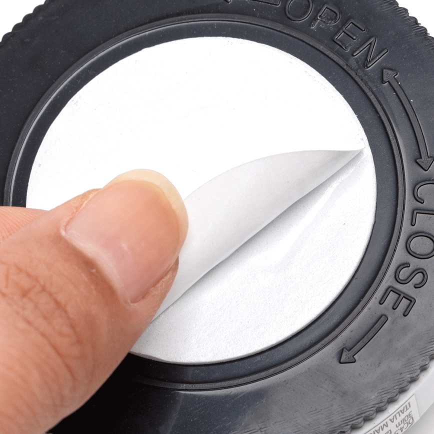 Aigostar - Set van 3 RGB LED draagbare nachtlampjes LED/3xAAA + afstandsbediening