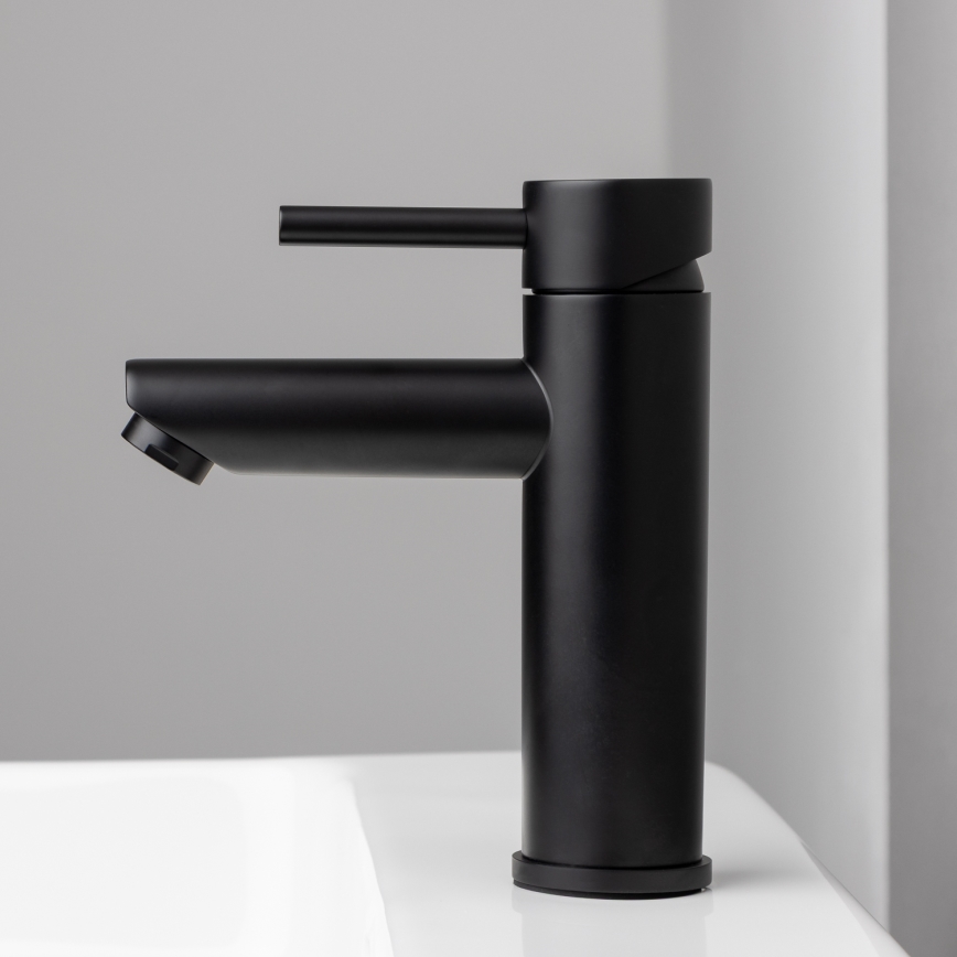 BATH DELUXE 28-017-03-02-02 - Kraan voor wastafel RINGSTED 17,8 cm mat zwart