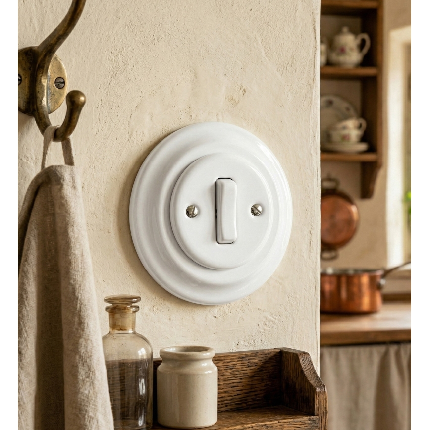 Bohemia-Design - Porseleinen retro enkele schakelaar met afdekraam nr. 6, wit