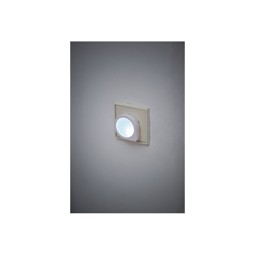 Brennenstuhl - LED Oriëntatie wandcontactdoos met sensor LED/0,2W/230V