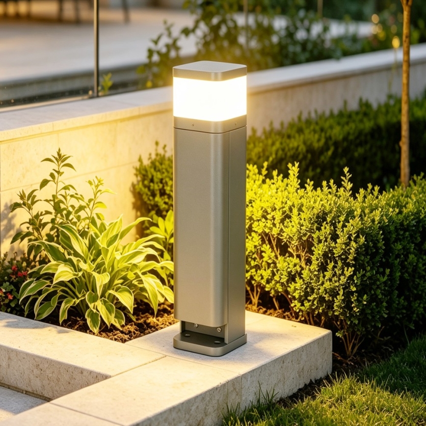 BRILAGI - Buitenlamp met 2 SCHUKO-stopcontacten PILLAR 1xG9/11W/230V IP44 grijs