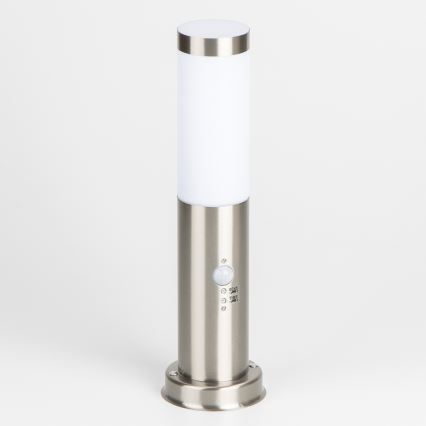 Brilagi - Buitenlamp met sensor NOVA 1xE27/15W/230V 40 cm IP44 mat chroom