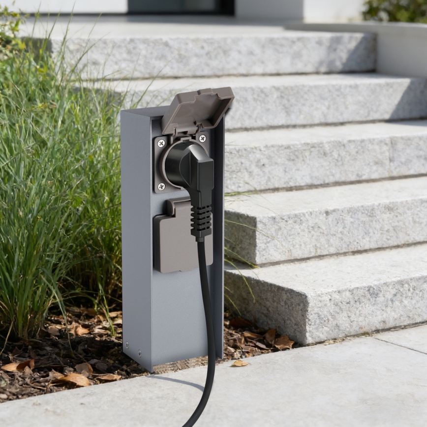 Brilagi - Buitenstopcontactpaal PILLAR 2-voudig SCHUKO 230V IP44 zilverkleurig