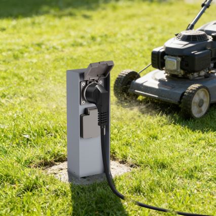 Brilagi - Buitenstopcontactpaal PILLAR 2-voudig SCHUKO 230V IP44 zilverkleurig