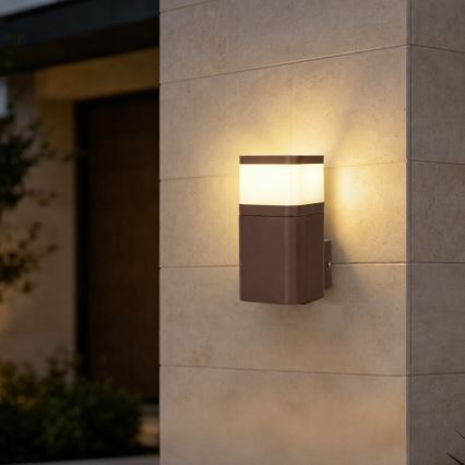 BRILAGI - Buitenwandlamp met SCHUKO PILLAR-stopcontact 1xG9/11W/230V IP44 bruin