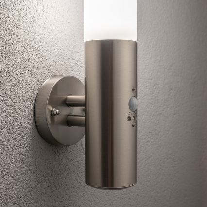BRILAGI - Buitenwandlamp met sensor ELIA 1xE27/20W/230V IP44 mat chroom