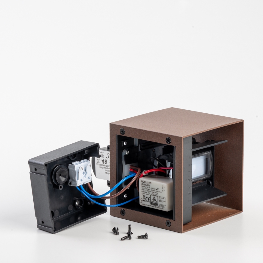 BRILAGI - CUBE LED/6W/230V buitenwandlamp met sensor, bruin, IP65