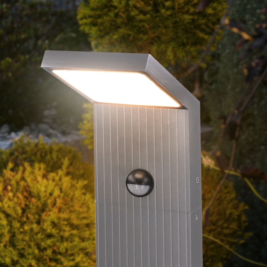 Brilagi - LED-buitenlamp met sensor RIANO LED/8W/230V zilverkleurig IP65 80 cm