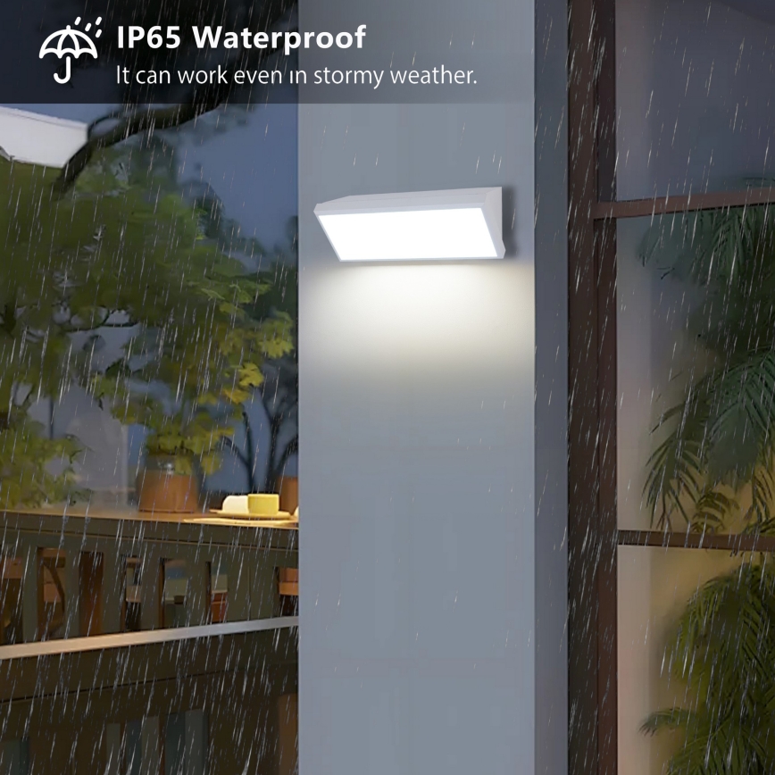 Brilagi - LED buitenwandlamp met sensor TRIANGLE LED/42W/230V 45 cm wit IP65