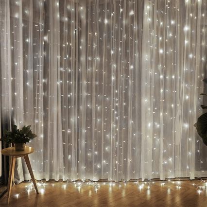 Brilagi - LED Kerst Lichtgordijn 300xLED/8 functies/3xAA/USB 1,2m koud wit