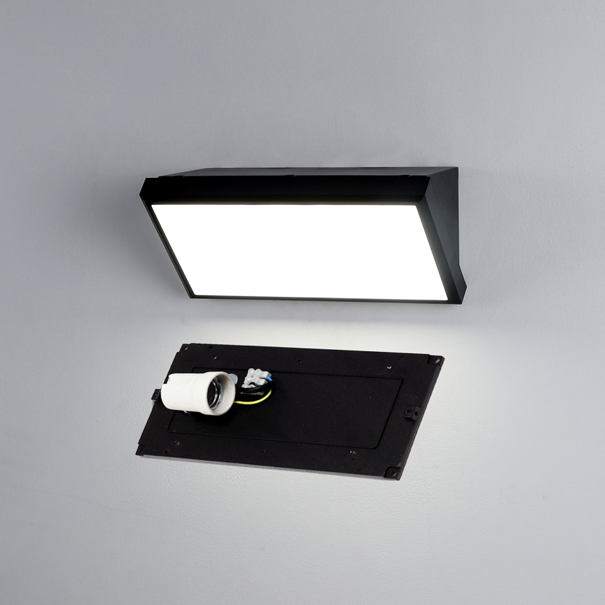Brilagi - LED RGBW dimbare buitenwandlamp TRIANGLE 1xE27/9W/230V 2700-6500K IP65 zwart