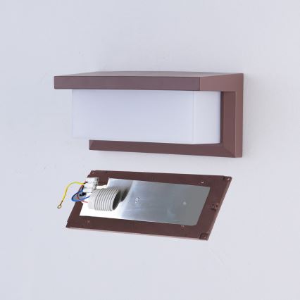 Brilagi - LED RGBW dimbare buitenwandlamp BRICKY 1xE27/15W/230V 2700-6500K IP54 bruin