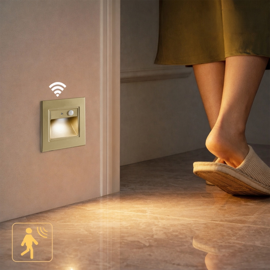 Brilagi - LED trapverlichting met sensor STEP LIGHT LED/1,5W/230V IP44 goudkleurig