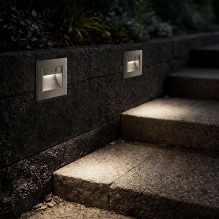 Brilagi - LED-traparmatuur met sensor STEP LIGHT LED/1,5W/230V IP44 zilver