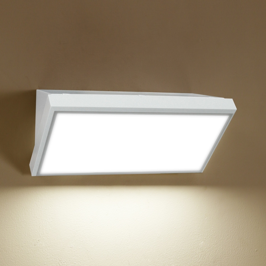 Brilagi - LED Wandlamp voor buiten met sensor TRIANGLE LED/20W/230V wit IP65