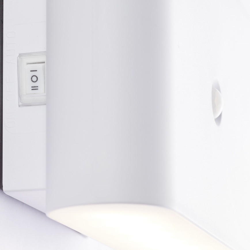 Brilliant - LED Buiten oplaadbaar wandlamp met sensor XINO LED/3W/5V 3600 mAh IP44 wit