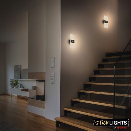 Briloner 3888015 - Oplaadbare LED-muurlamp met bewegings- en schemersensor AURA LED/2,5W/5V 1800 mAh zwart