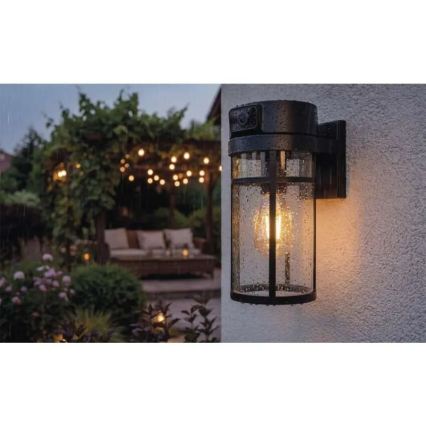 Buitenwandlamp met geïntegreerde camera GOSMART 1xE27/15W/230V Wi-Fi IP44