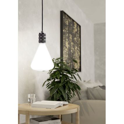 Dimbare LED-lamp E27/4,5W/230V 2700K - Eglo 110105