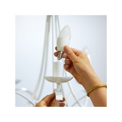 Dimbare LED RGBW Lamp C37 E14/4,9W/230V 2200-6500K CRI 90 Wi-Fi -WiZ