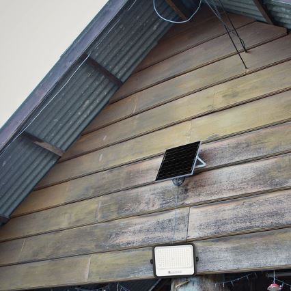 Dimbare zonne-LED-schijnwerper LED/300W/3,2V 2000-8000K IP65 15000 mAh zwart + afstandsbediening