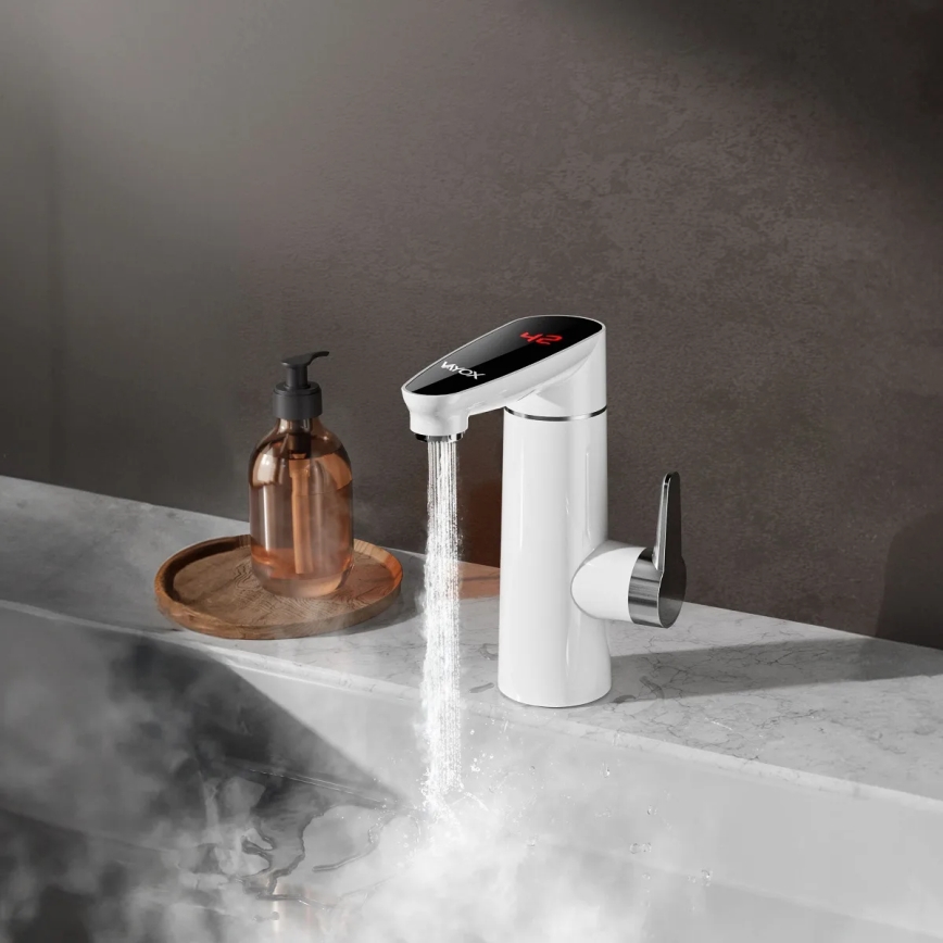 Doorstroomverwarmer met LED-display 3000W/230V IPX4 wit