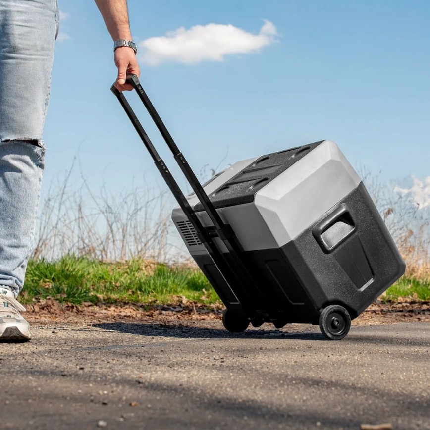 Draagbaar autokoelkast met LCD scherm 40 l 230V/12V/24V zwart