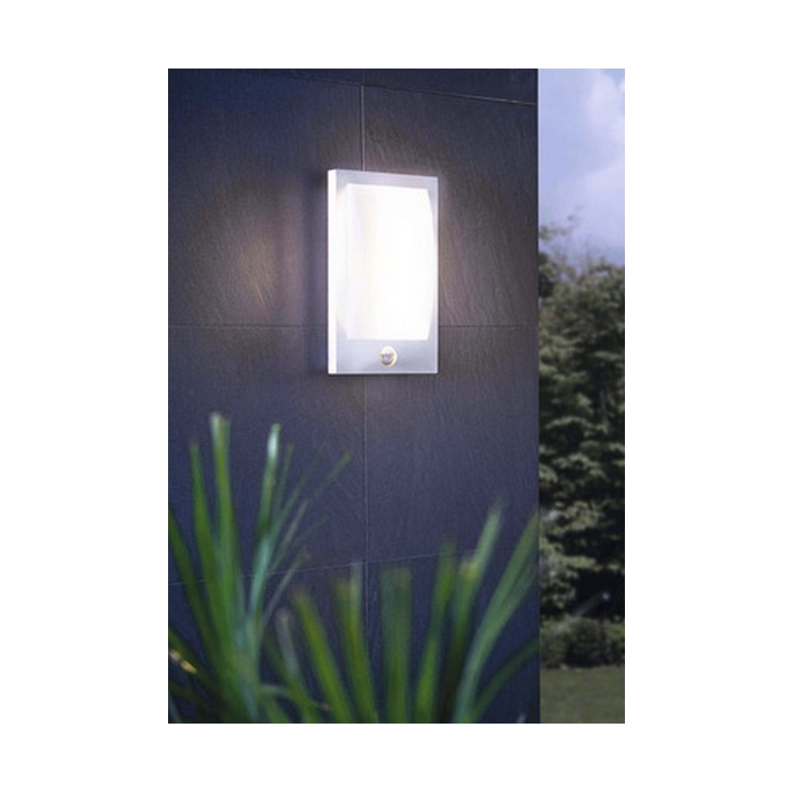 Eglo 79213 - Wandlamp voor buiten met sensor VERRES 1xE27/12W/230V IP44 mat chroom