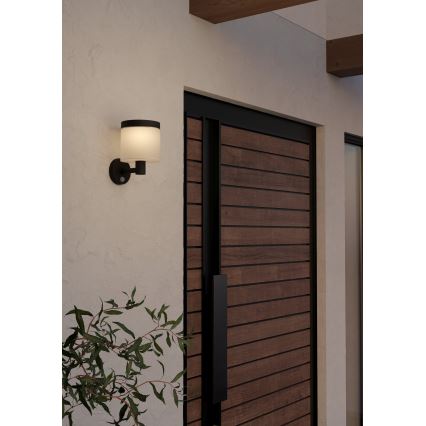 Eglo - LED Zonne-energie wandlamp met sensor LED/7,5W/3,7V 2200 mAh IP44