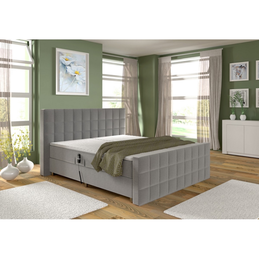 Elektrisch verstelbaar gestoffeerd bed met matrassen en topper HELEN 180x200 cm grijs