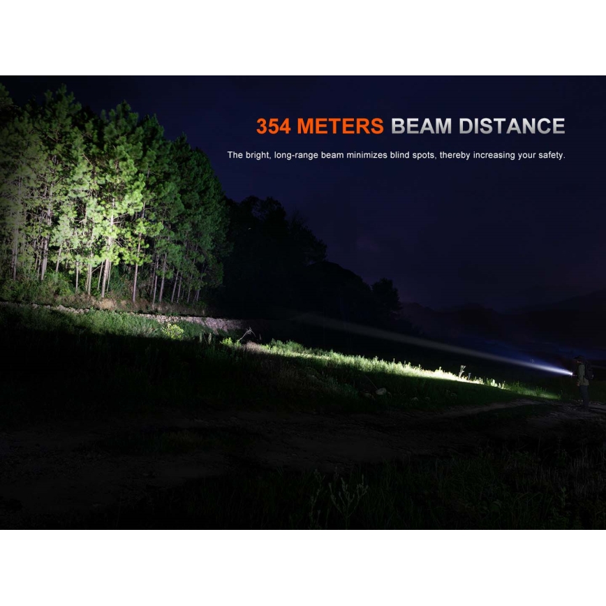 Fenix PD26RACE - Dimbare oplaadbare LED-zaklamp, LED/USB, 1600 mAh, IP68, 1300 lm, 556 h, zwart