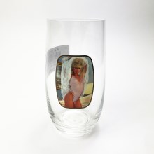 Glas met vrouwmotief