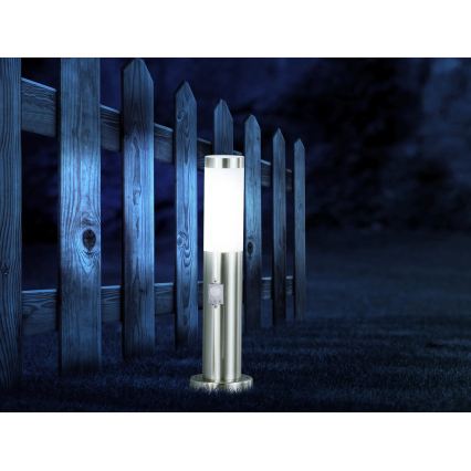 Globo - LED-buitenlamp met sensor 1xE27/8,8W/230V IP44