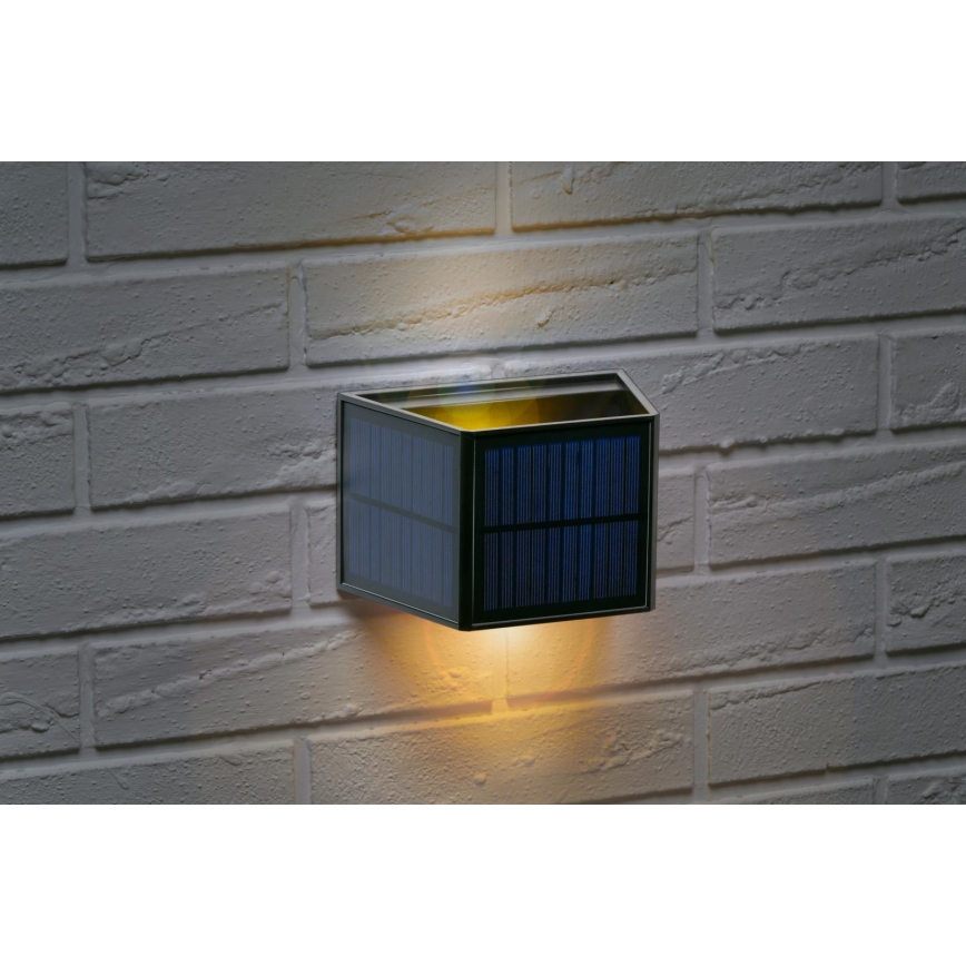Grundig - LED zonne-wandlamp LED/3,7V 1800 mAh IP44