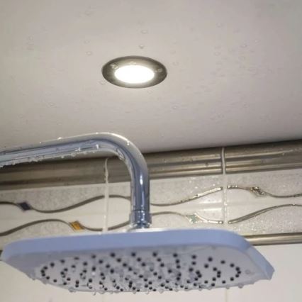 Hangende LED Badkamer plafond verlichting LORI LED/4,5W/230V IP65 2700/4000K diameter 8,5 cm zwart