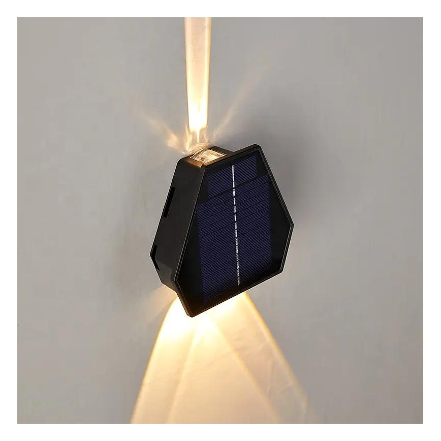 LED Solar wandlamp met sensor LED/2W/5V IP54 1300 mAh