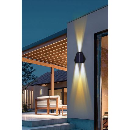 LED Solar wandlamp met sensor LED/2W/5V IP54 1300 mAh