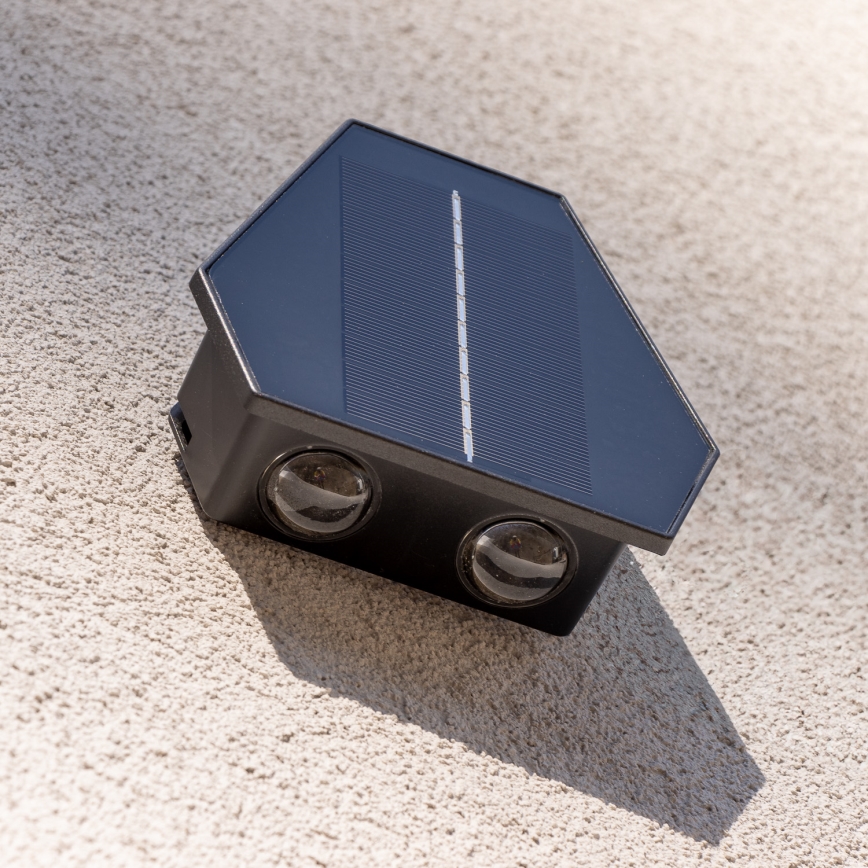 LED Solar wandlamp met sensor LED/2W/5V IP54 1300 mAh