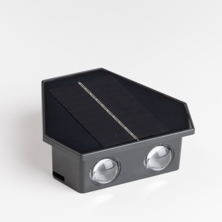 LED Solar wandlamp met sensor LED/2W/5V IP54 1300 mAh