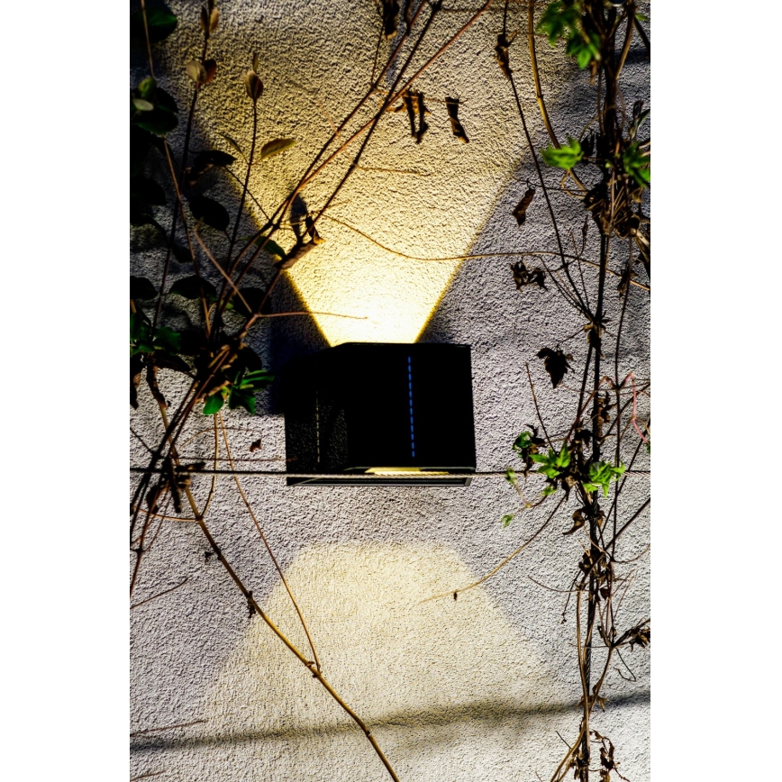 LED Solar Wandlamp met sensor LED/2W/5V IP54 1300 mAh