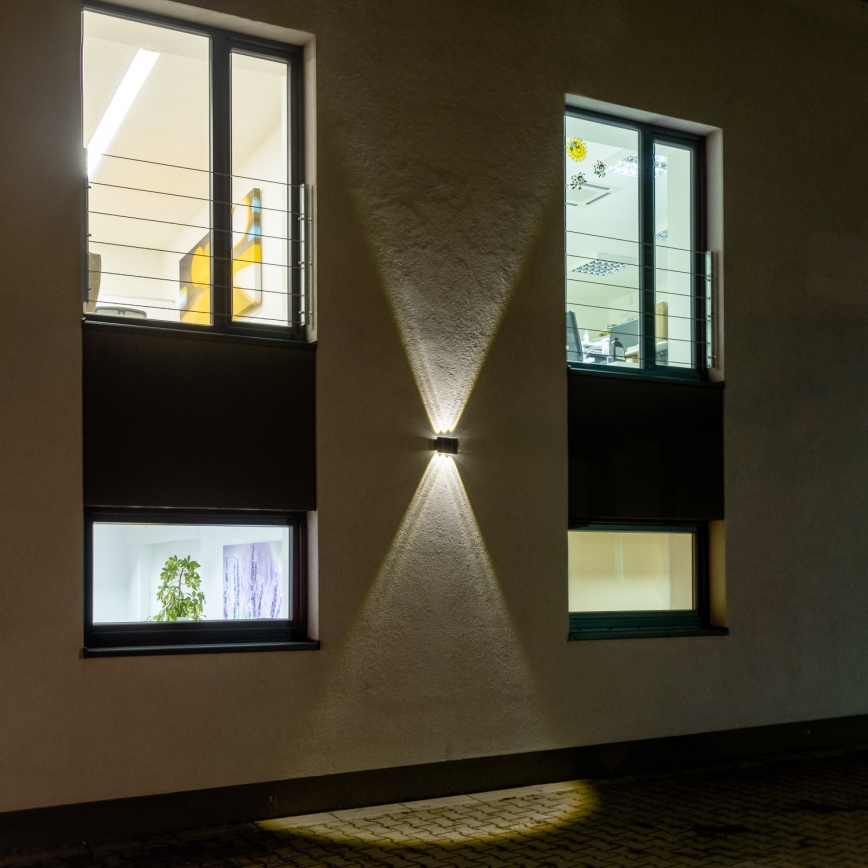 LED Solar wandlamp met een sensor LED/2W/5V IP54
