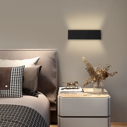 Immax NEO 07086L - LED dimbare wandlamp LISTON LED/8W/230V zwart Tuya + afstandsbediening
