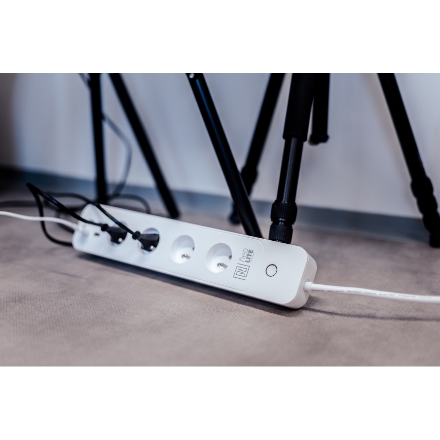 Immax NEO 07707L - NEO LITE Smart verlengkabel 4AC + 4USB Wi-Fi Tuya 1,5m