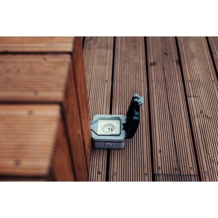 Immax NEO 07708L - Stopcontact voor Buiten NEO LITE Smart 1x230V IP65 Wifi Tuya