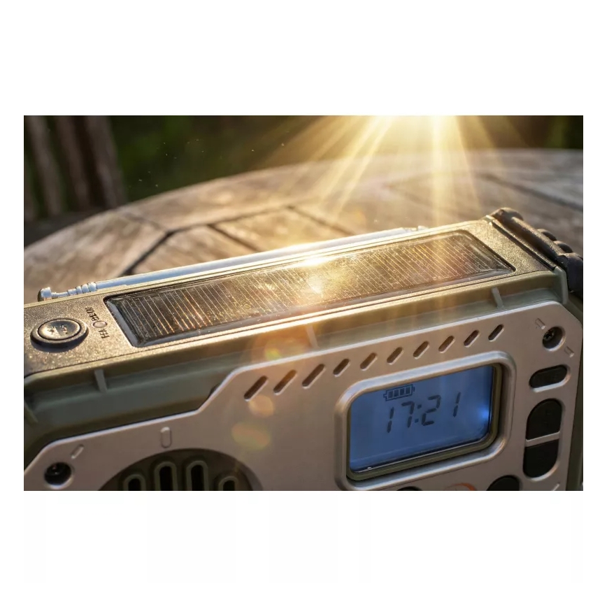 Kampeerradio met handdynamo, zonnepaneel en LED-zaklamp met powerbankfunctie 5V/3xAAA/2000 mAh IPX4 groen