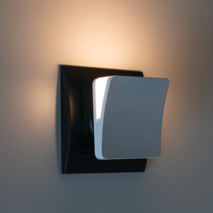 LED oriëntatielamp met schemersensor voor in het stopcontact HOFI LED/0,28W/230V wit